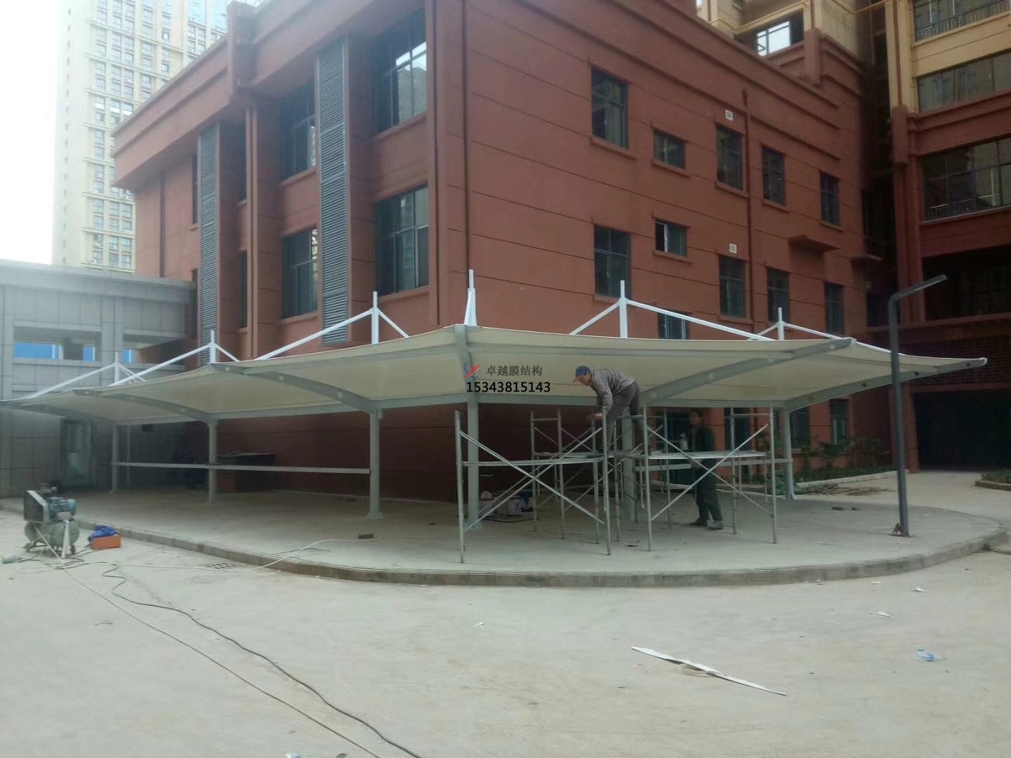 朔州市安置小區(qū)膜結(jié)構車棚